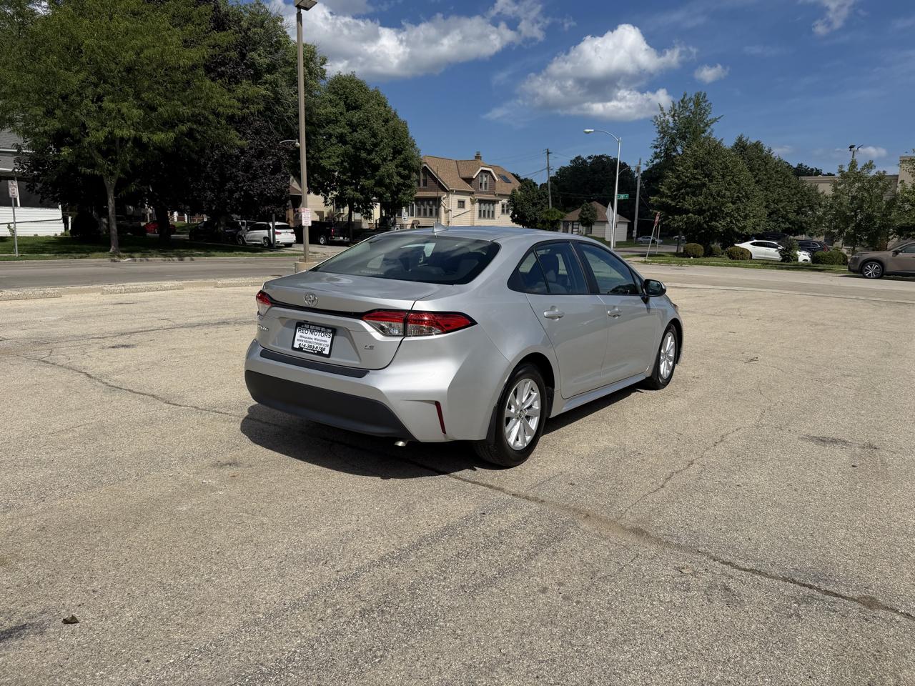 Toyota Corolla LE 2024