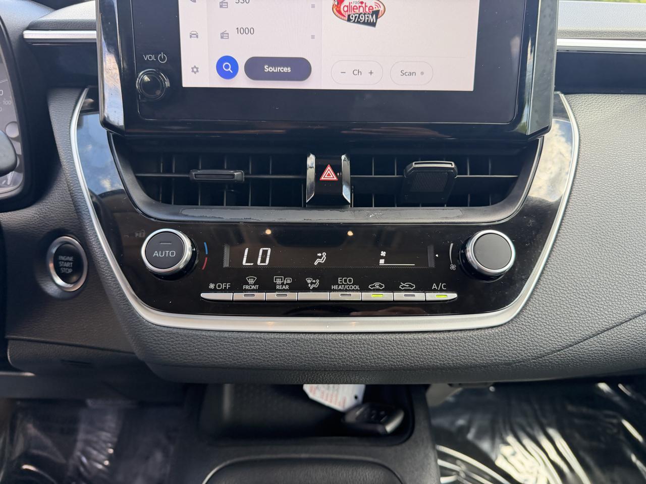 Toyota Corolla LE 2024
