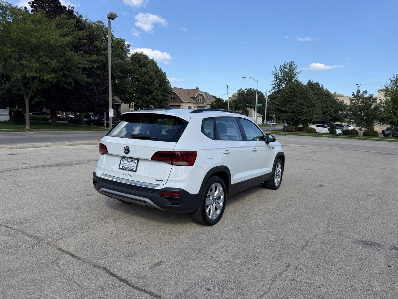Volkswagen Taos S 4MOTION 2023