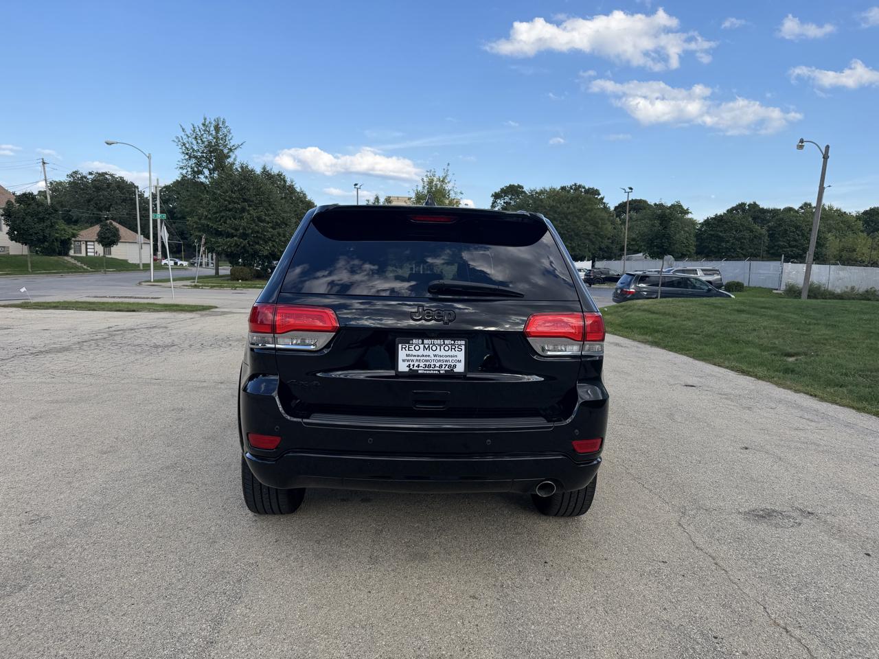 Jeep Grand Cherokee Laredo 4WD 2017