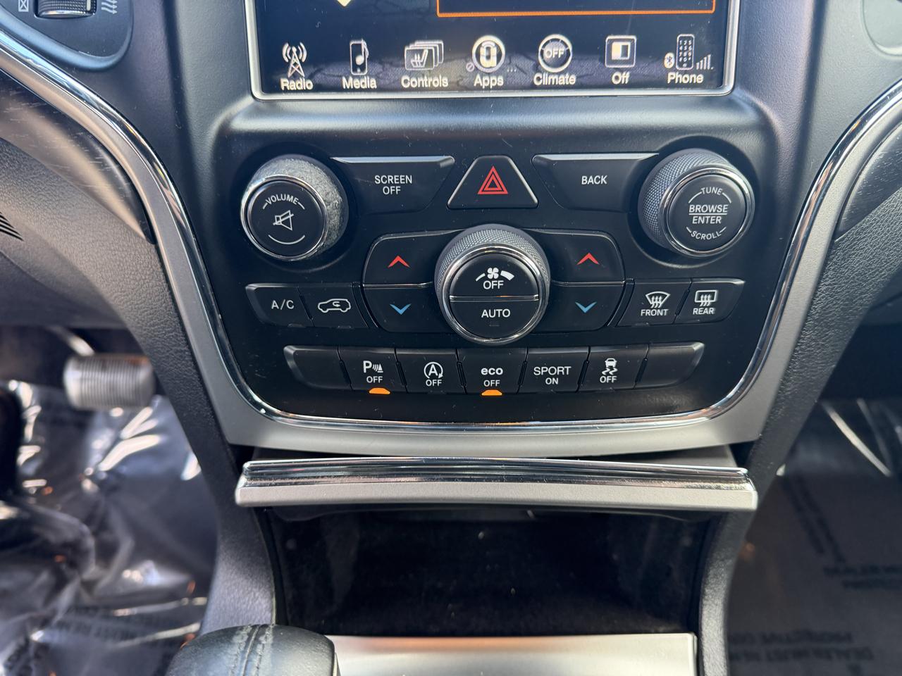Jeep Grand Cherokee Laredo 4WD 2017