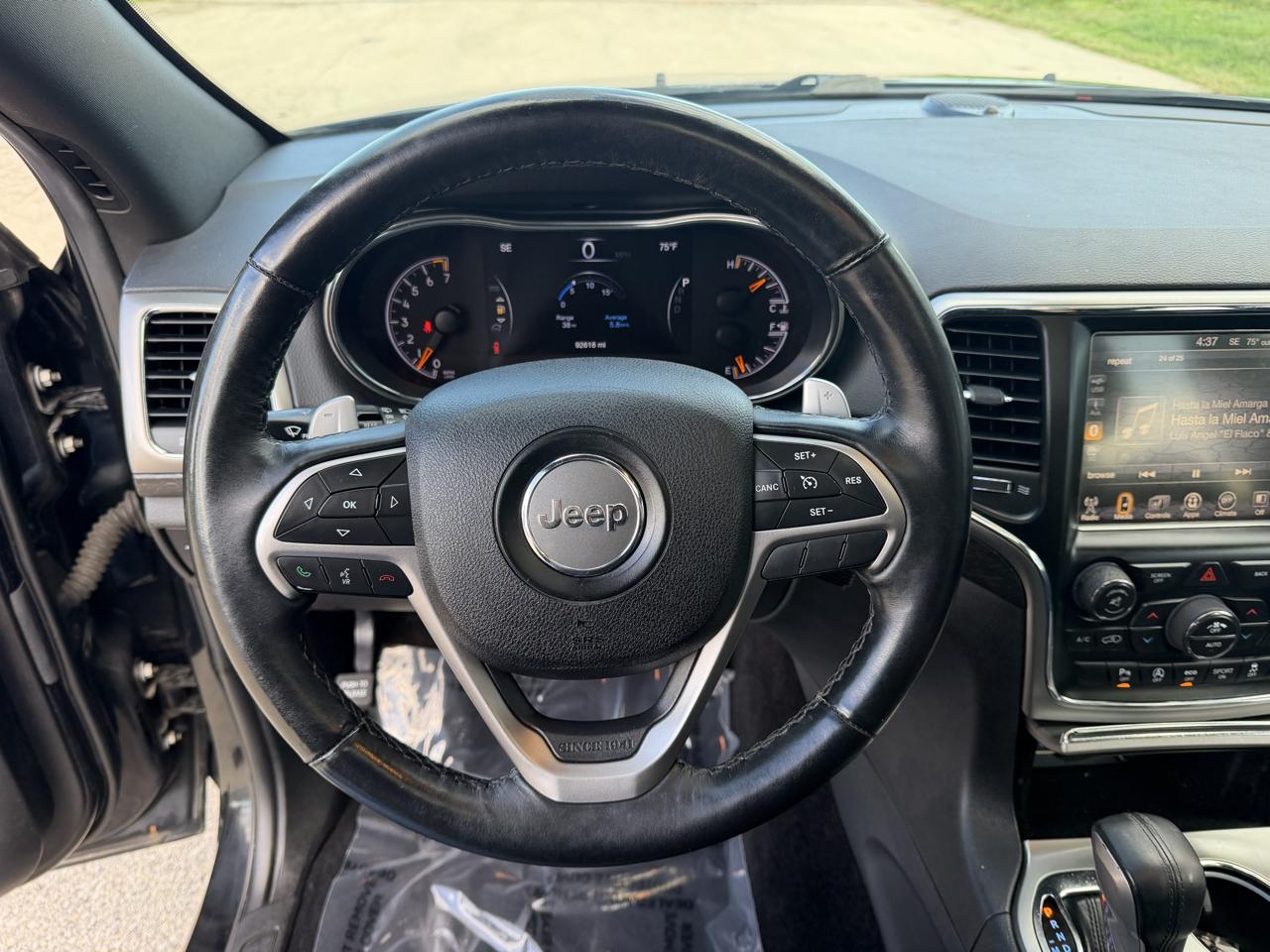 Jeep Grand Cherokee Laredo 4WD 2017