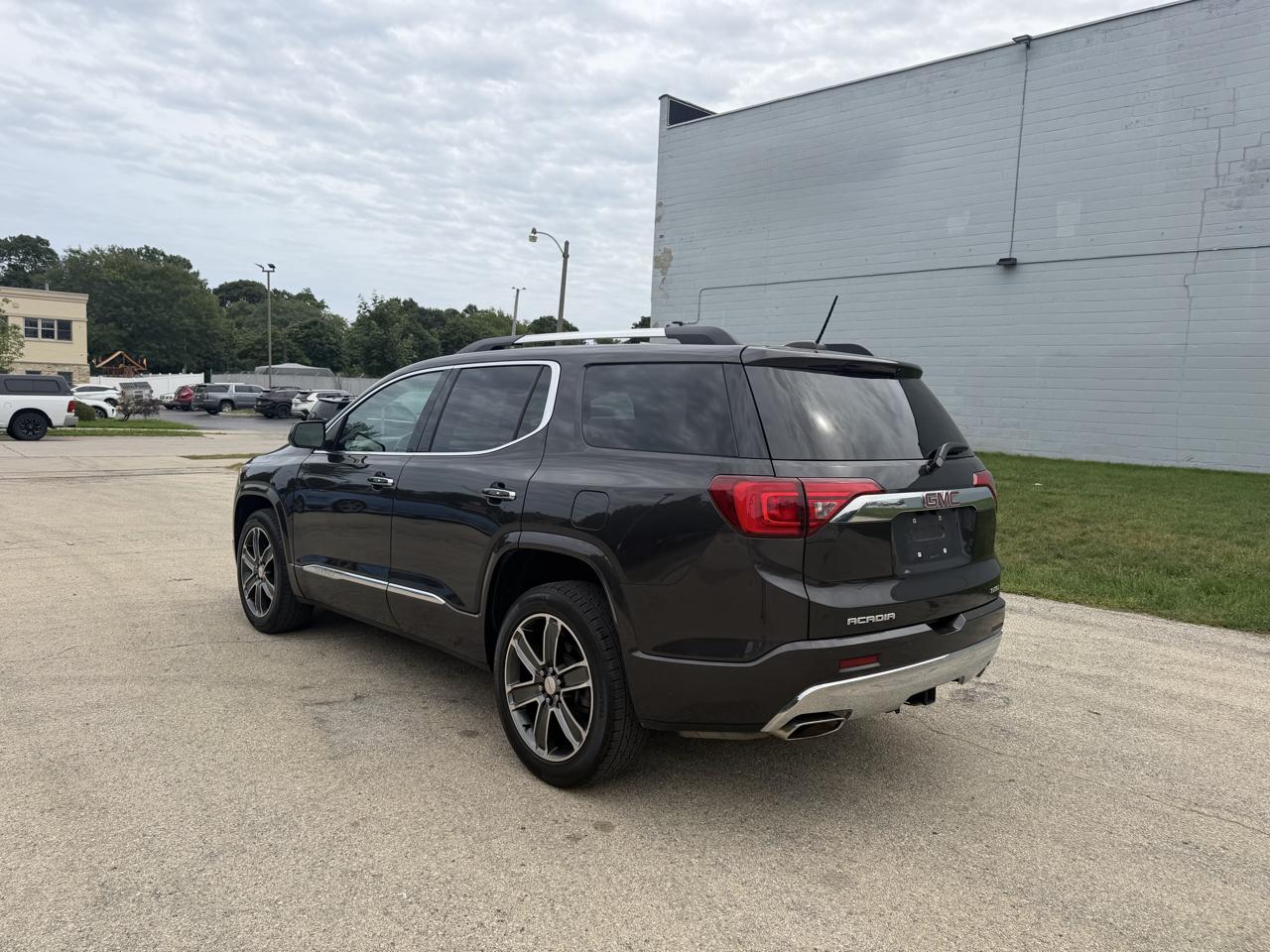 GMC Acadia Denali AWD 2018