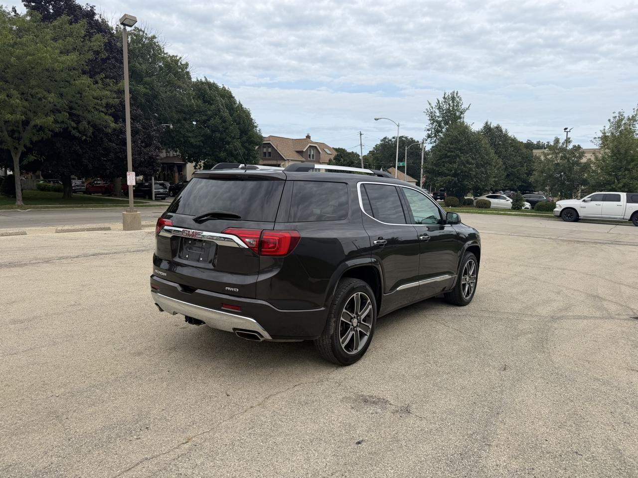 GMC Acadia Denali AWD 2018