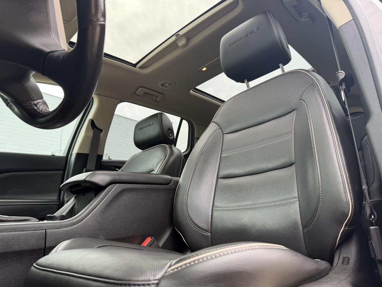 GMC Acadia Denali AWD 2018