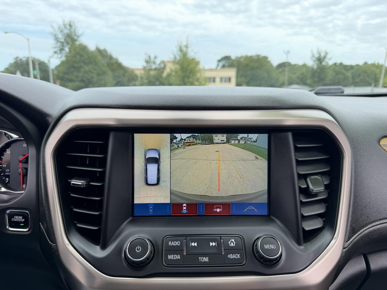 GMC Acadia Denali AWD 2018