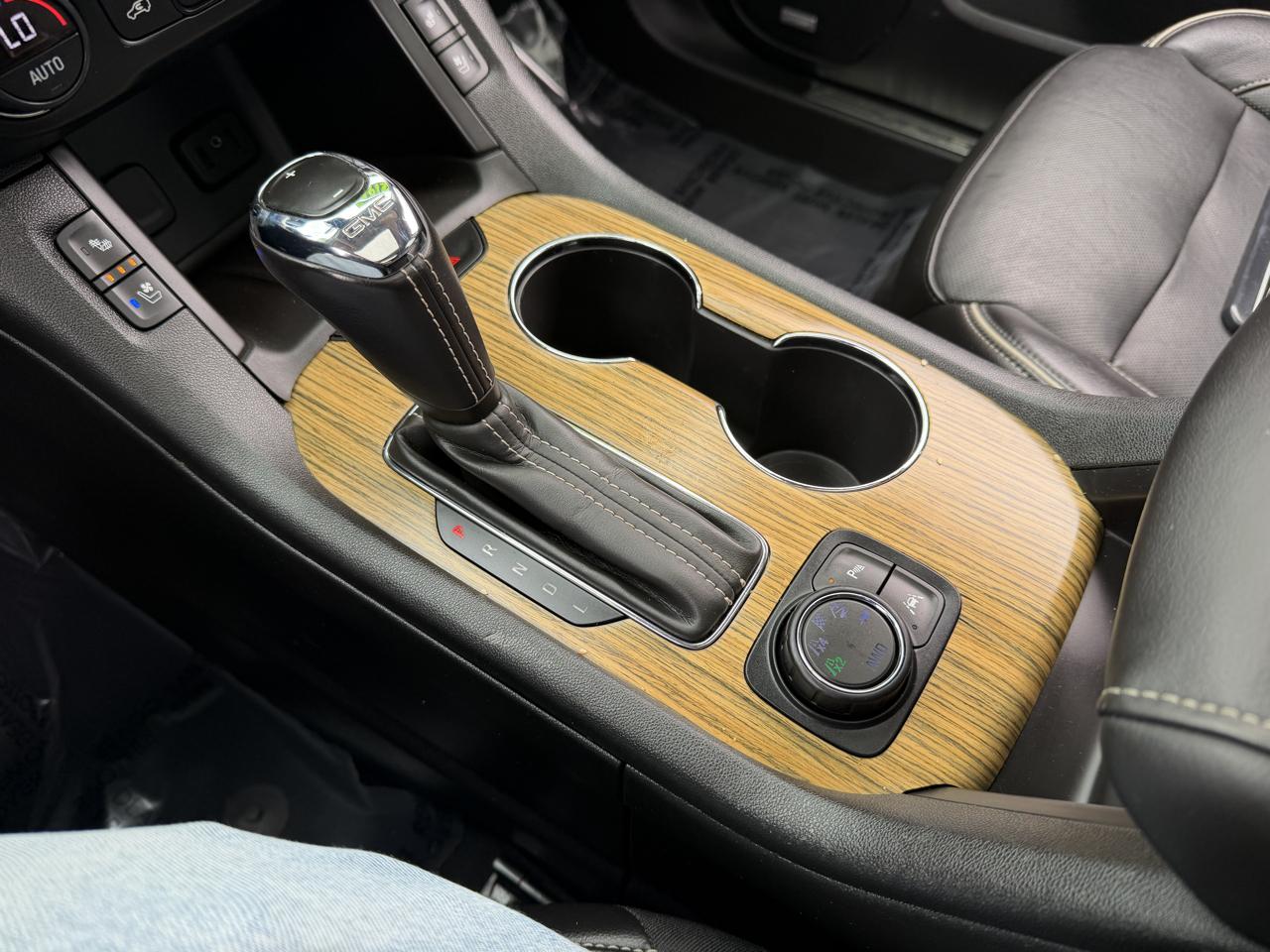 GMC Acadia Denali AWD 2018
