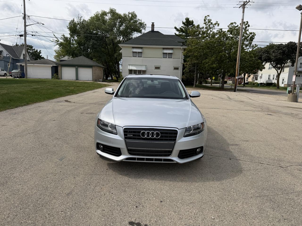 Audi A4 2.0T Sedan quattro Tiptronic 2012
