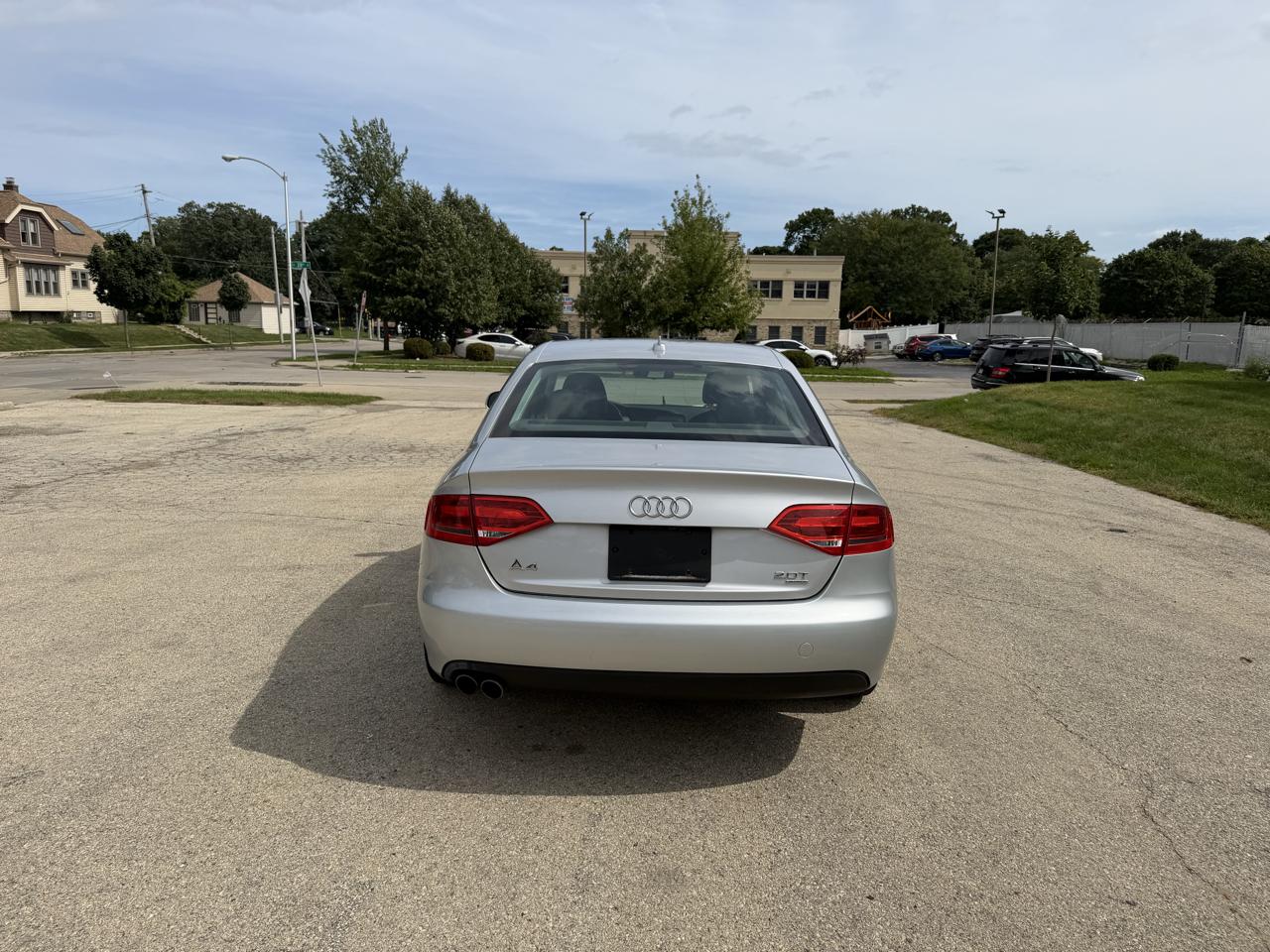 Audi A4 2.0T Sedan quattro Tiptronic 2012