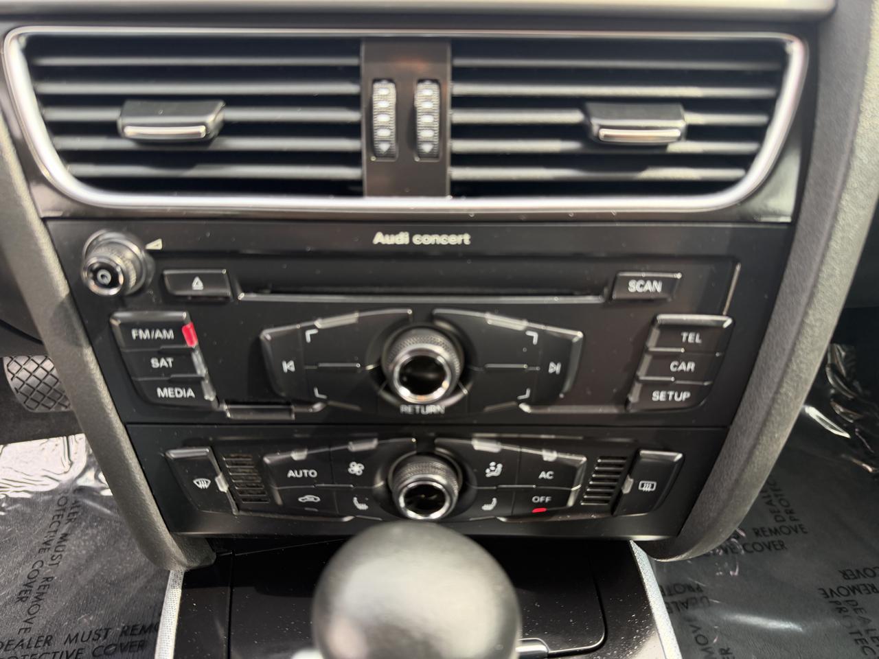 Audi A4 2.0T Sedan quattro Tiptronic 2012