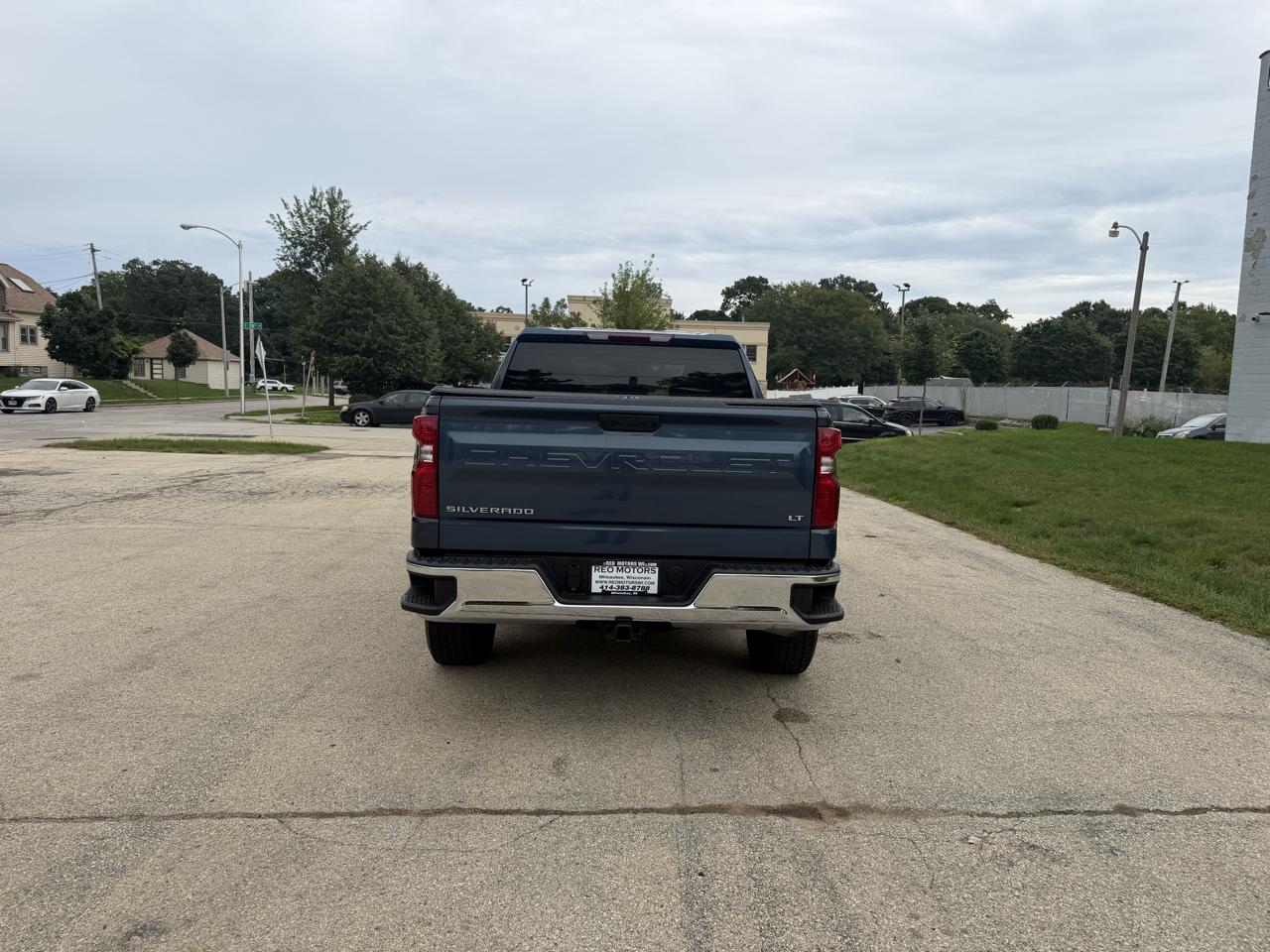 Chevrolet Silverado 1500 LT-L Crew Cab 4WD 2024