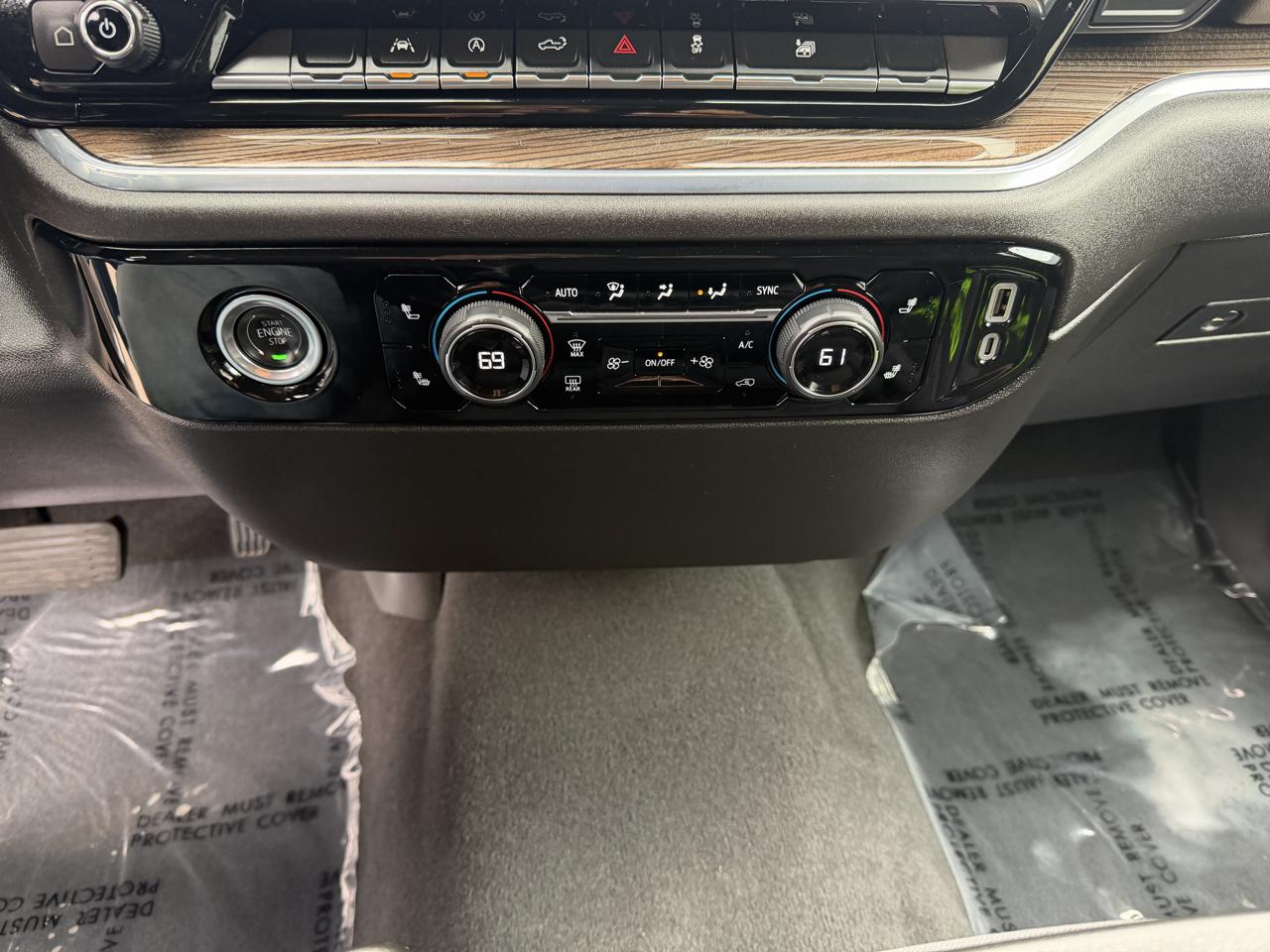 Chevrolet Silverado 1500 LT-L Crew Cab 4WD 2024