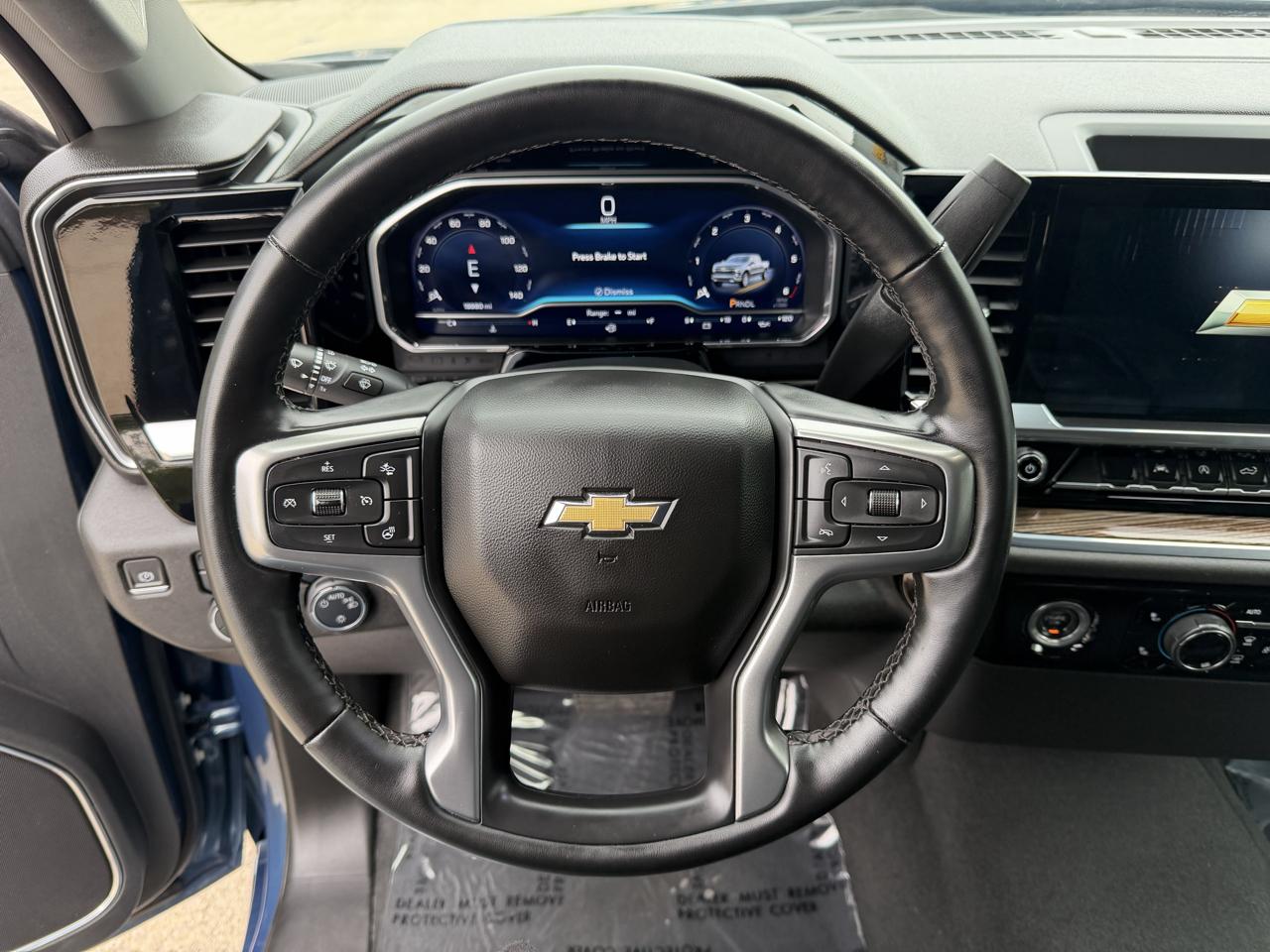Chevrolet Silverado 1500 LT-L Crew Cab 4WD 2024
