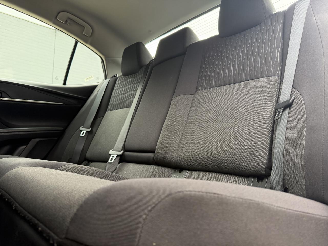 Toyota Camry Hybrid XLE 2025
