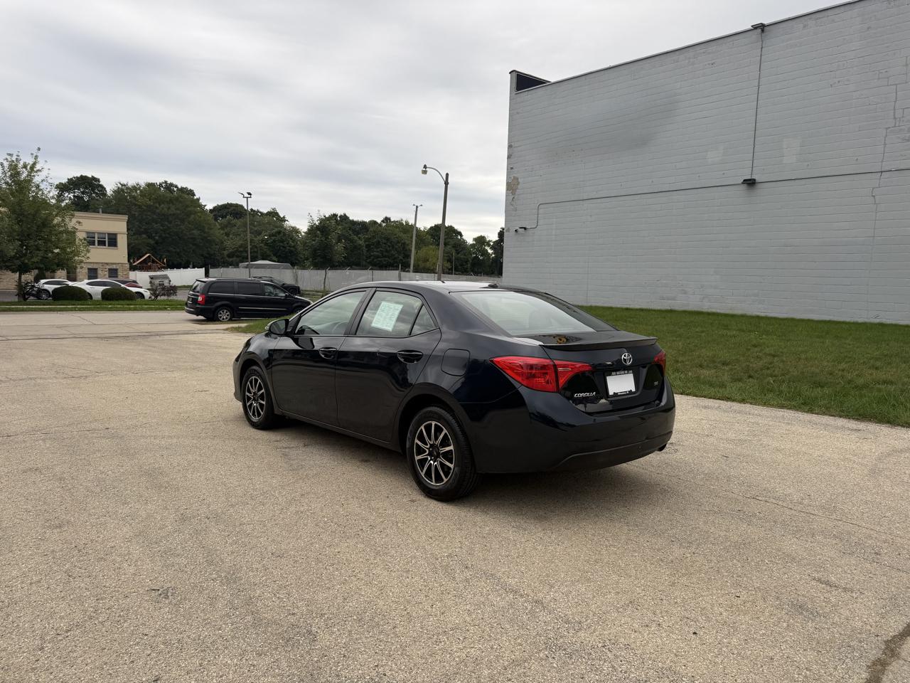 Toyota Corolla XLE CVT 2019