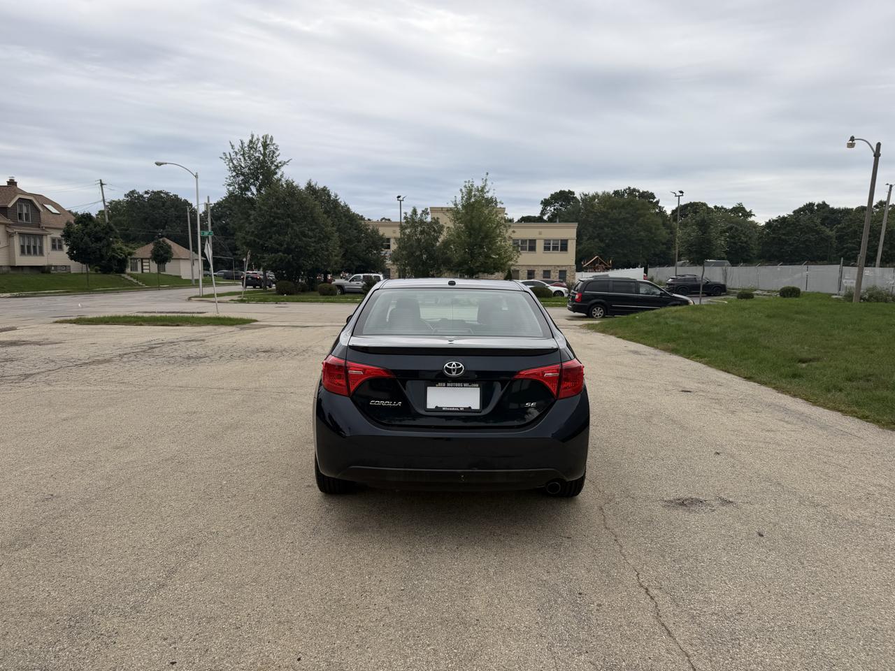 Toyota Corolla XLE CVT 2019