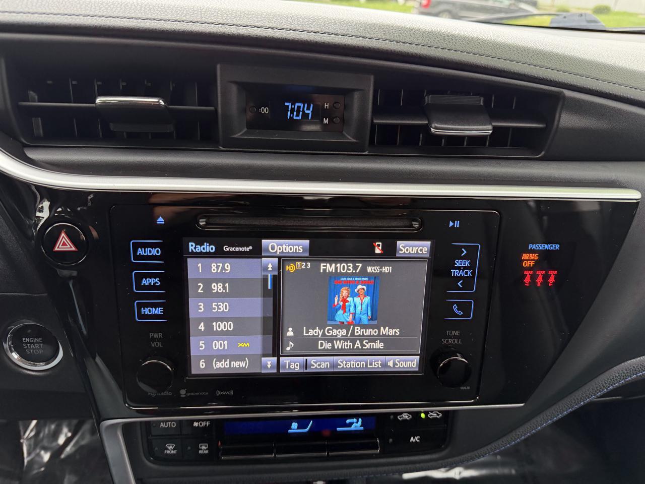 Toyota Corolla XLE CVT 2019