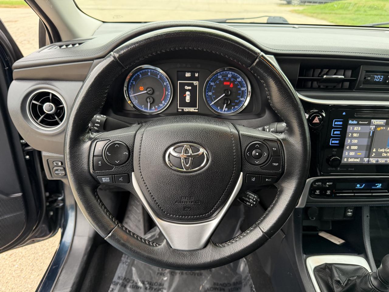 Toyota Corolla XLE CVT 2019