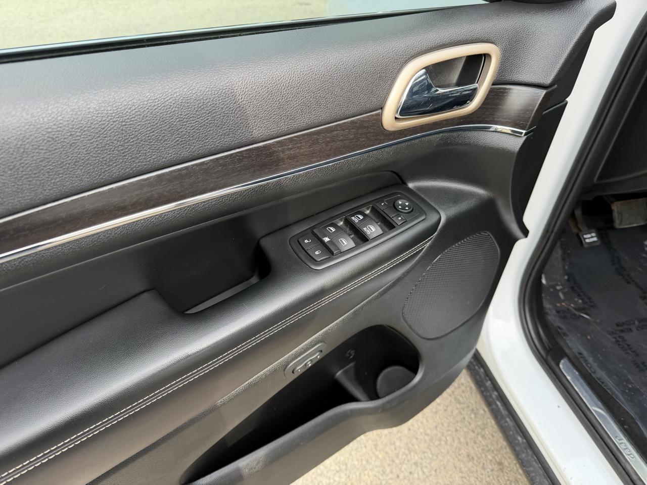 Jeep Grand Cherokee Limited 4WD 2015