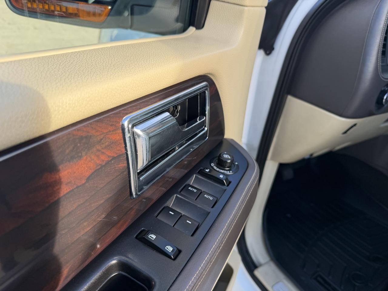 Lincoln Navigator 4WD 2015