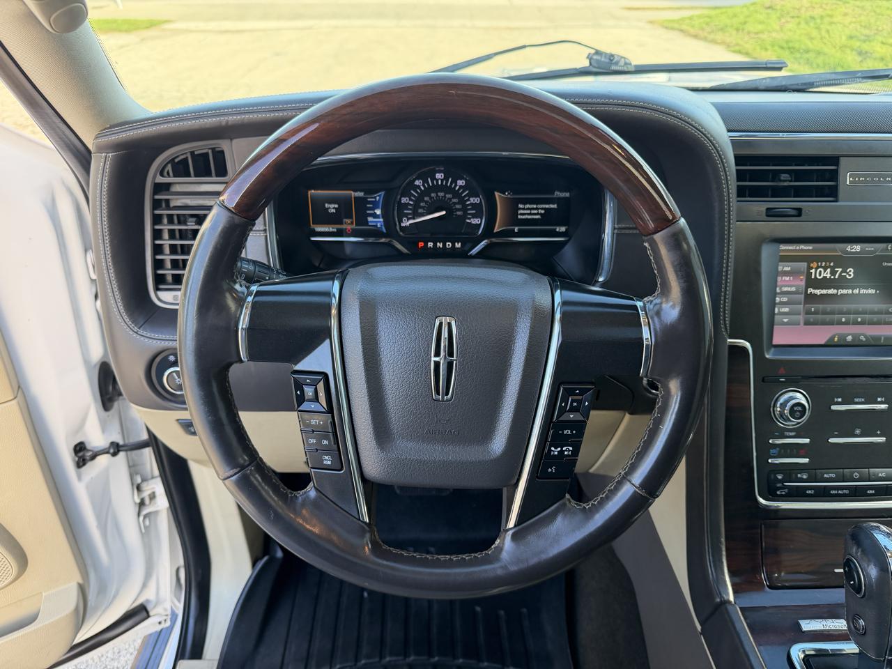 Lincoln Navigator 4WD 2015