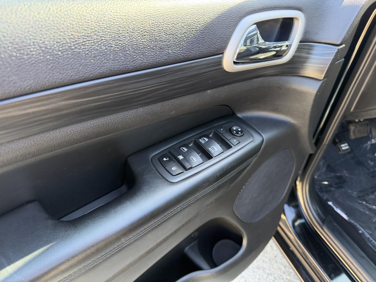 Jeep Grand Cherokee Laredo 4WD 2020