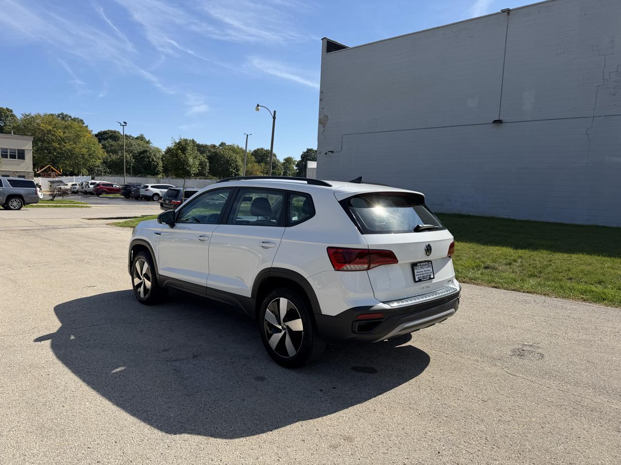Volkswagen Taos S 2023
