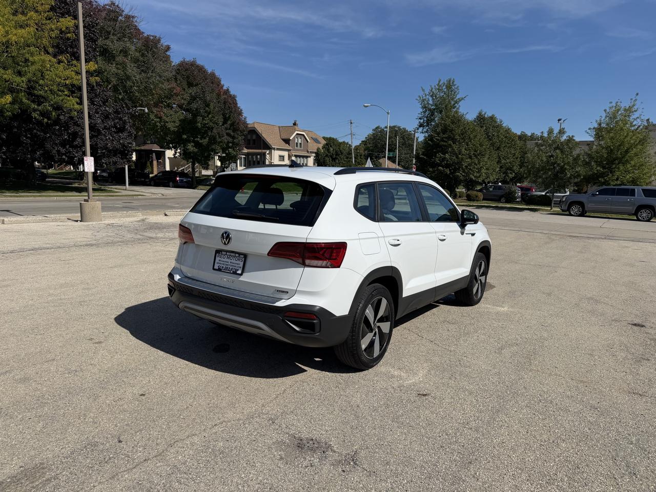 Volkswagen Taos S 2023
