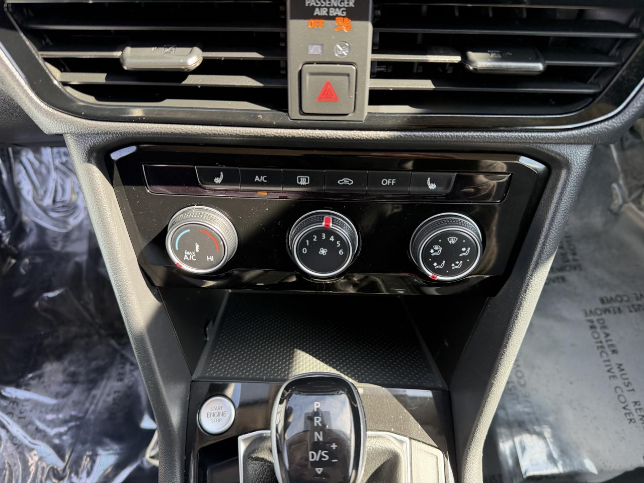 Volkswagen Taos S 2023