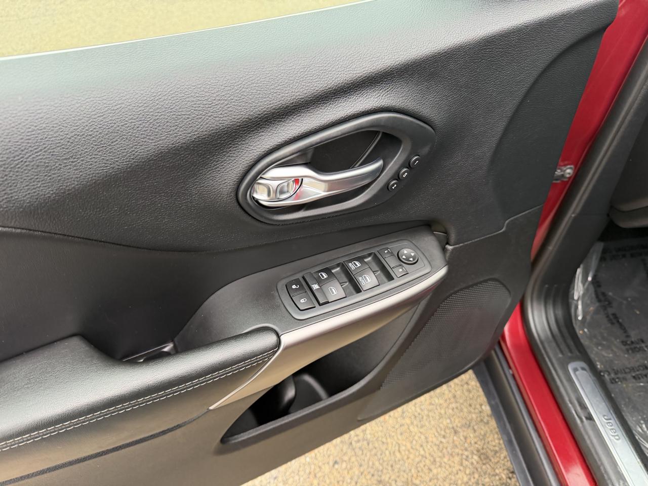 Jeep Cherokee Limited 4WD 2020