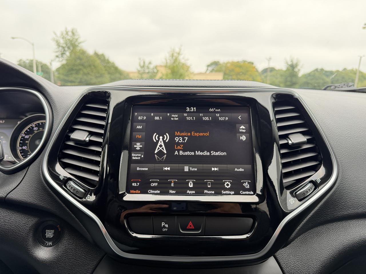 Jeep Cherokee Limited 4WD 2020