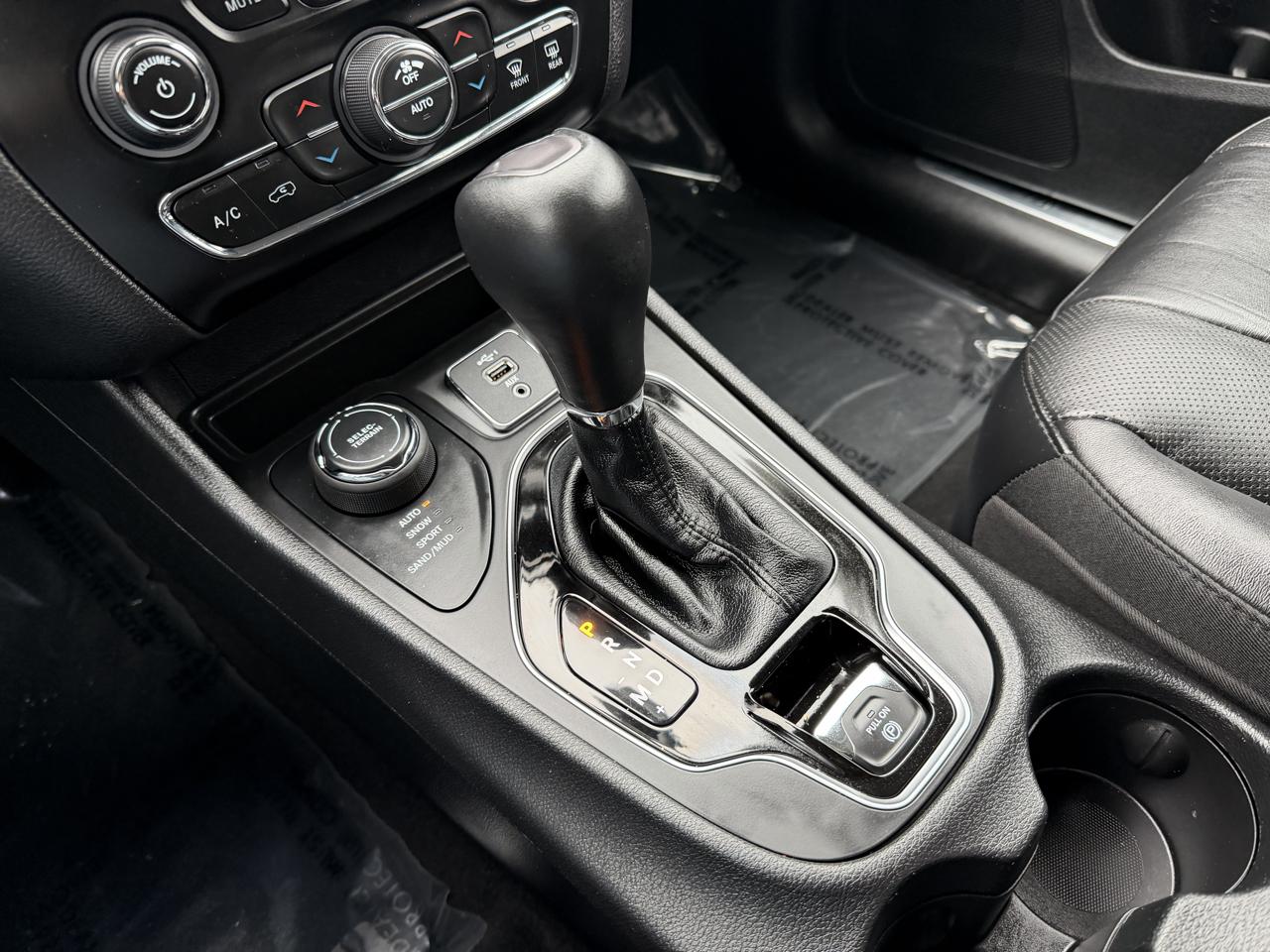 Jeep Cherokee Limited 4WD 2020