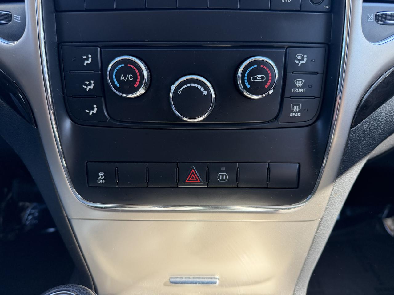Jeep Grand Cherokee Laredo 4WD 2012