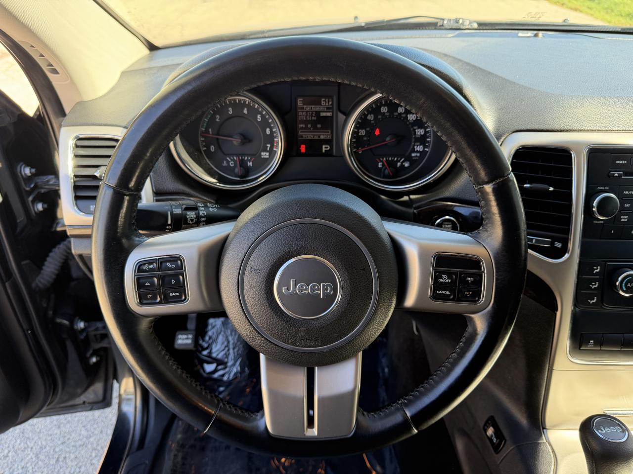 Jeep Grand Cherokee Laredo 4WD 2012