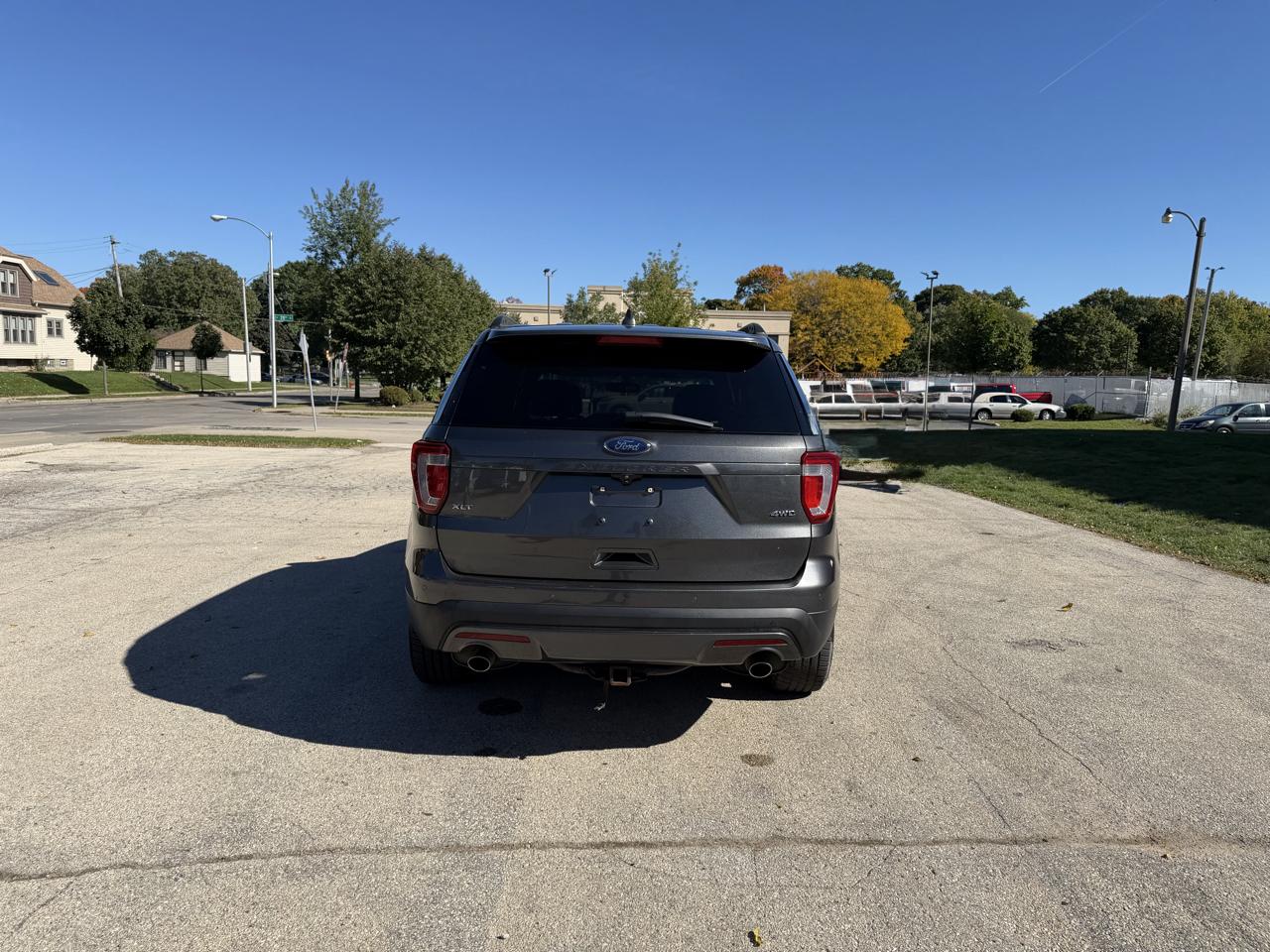 Ford Explorer XLT 4WD 2017