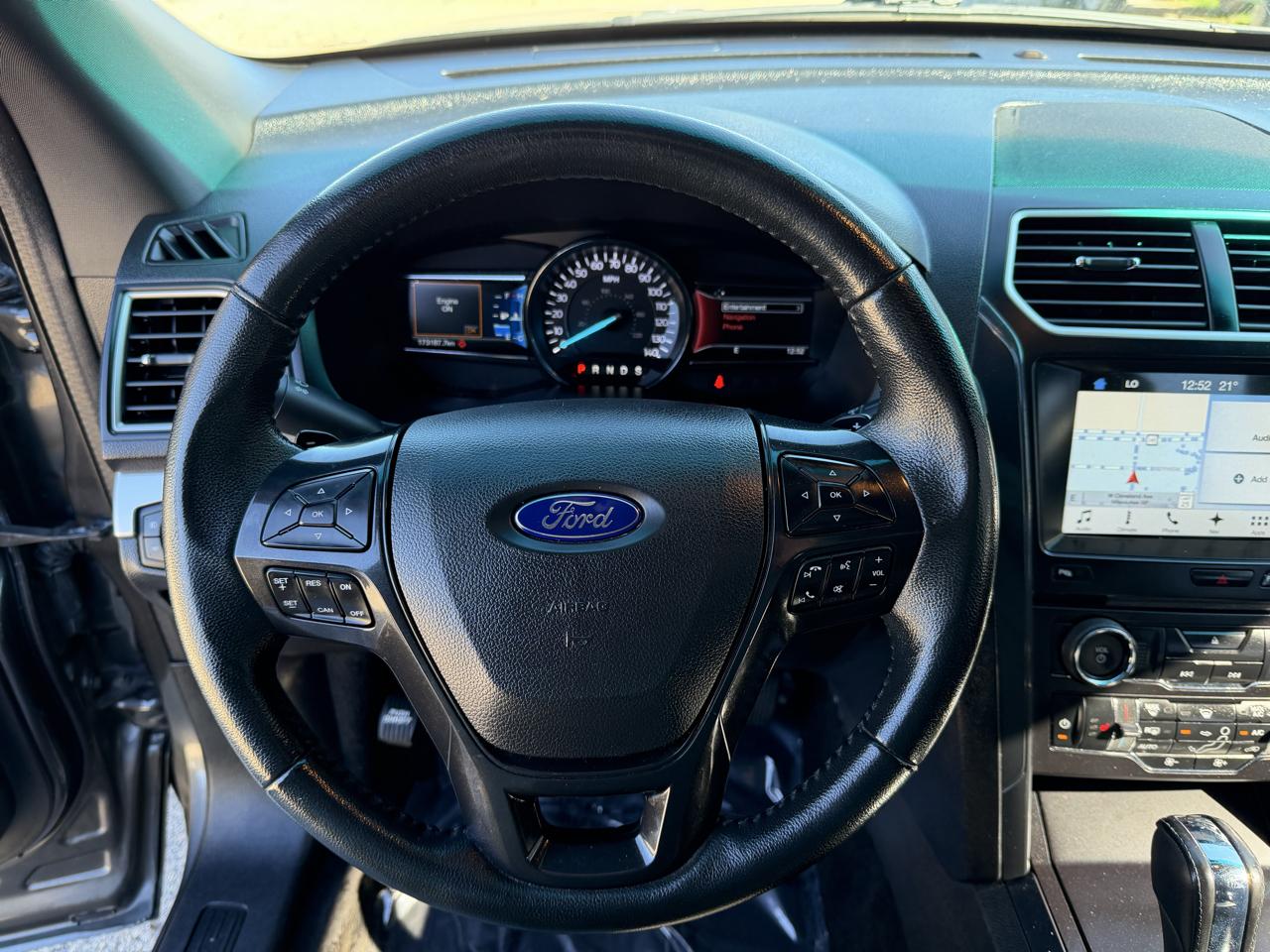 Ford Explorer XLT 4WD 2017