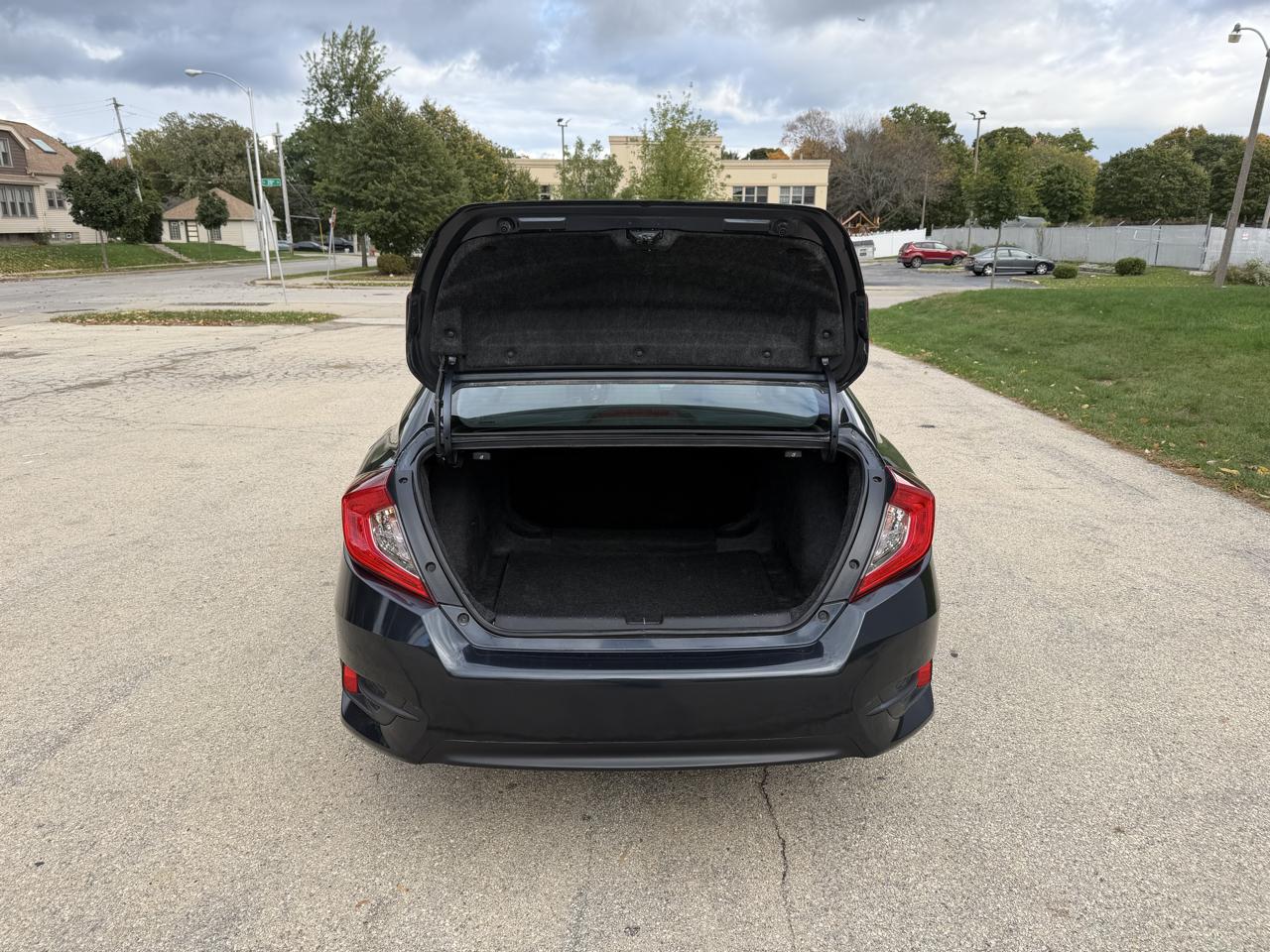 Honda Civic EX-T Sedan 6M 2018