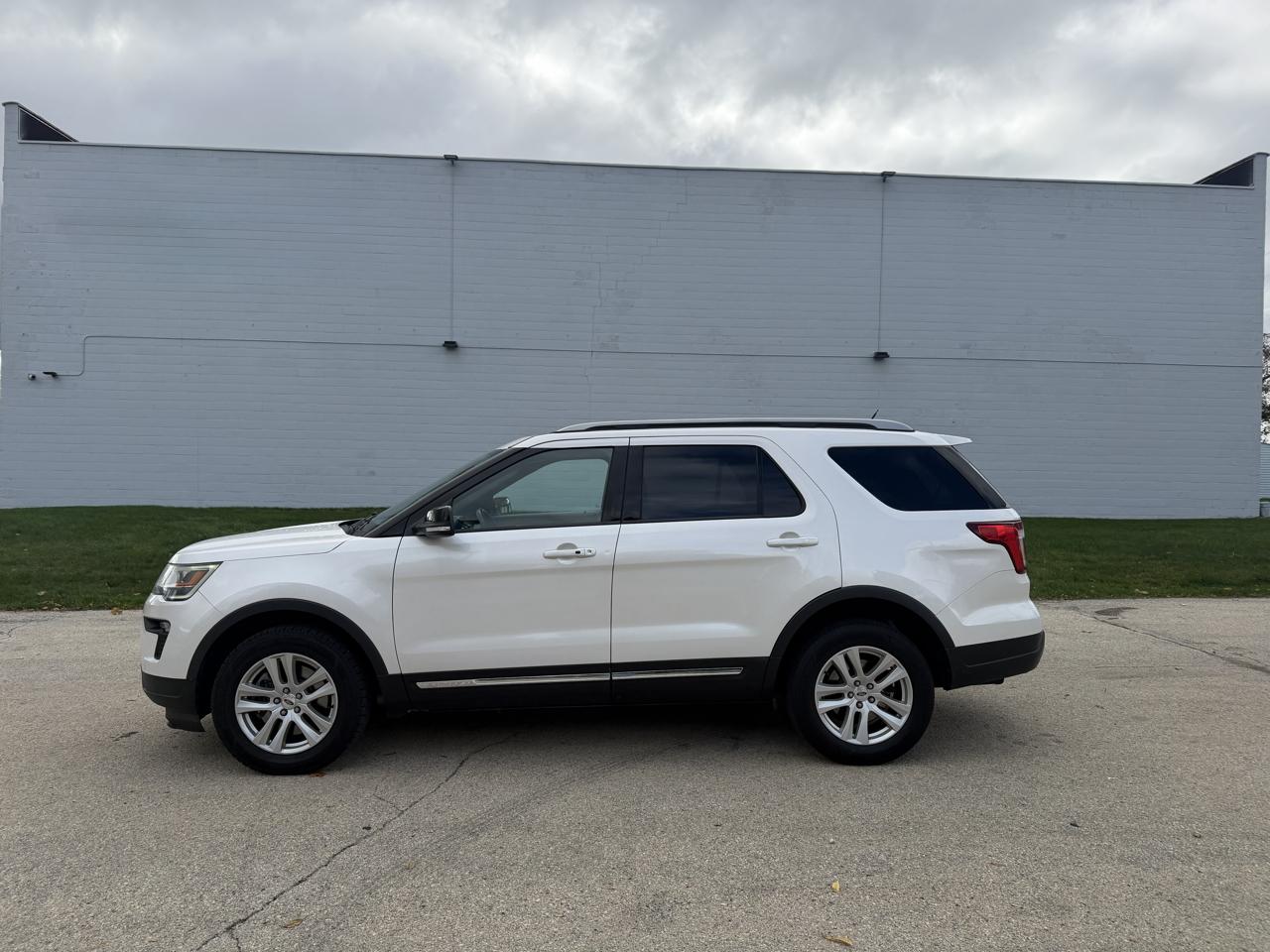 Ford Explorer XLT 4WD 2018
