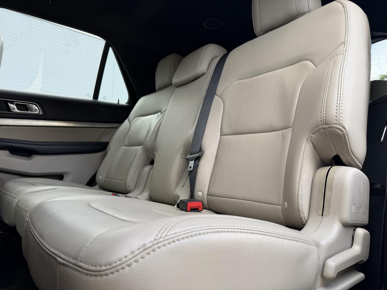 Ford Explorer XLT 4WD 2018