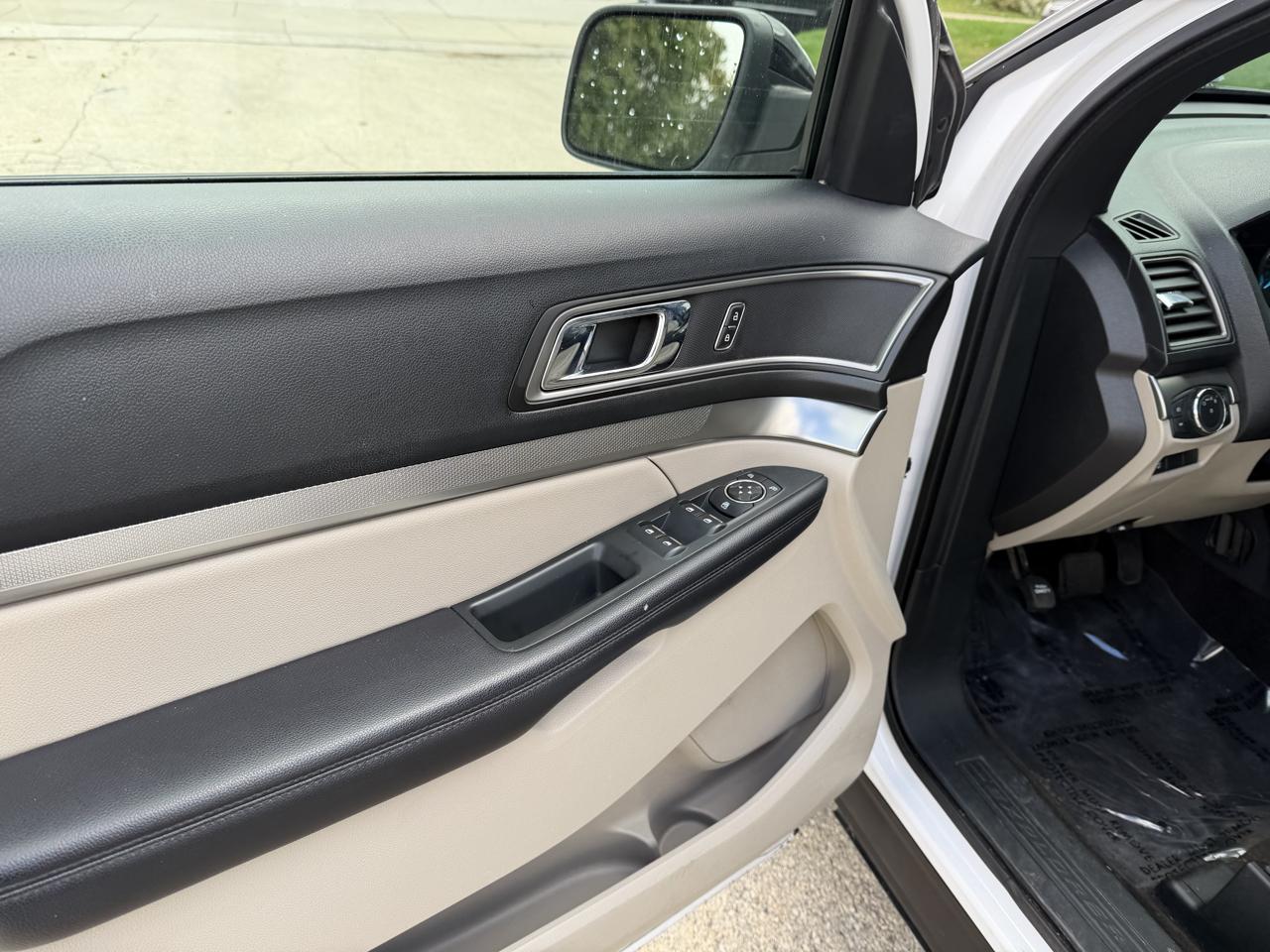 Ford Explorer XLT 4WD 2018