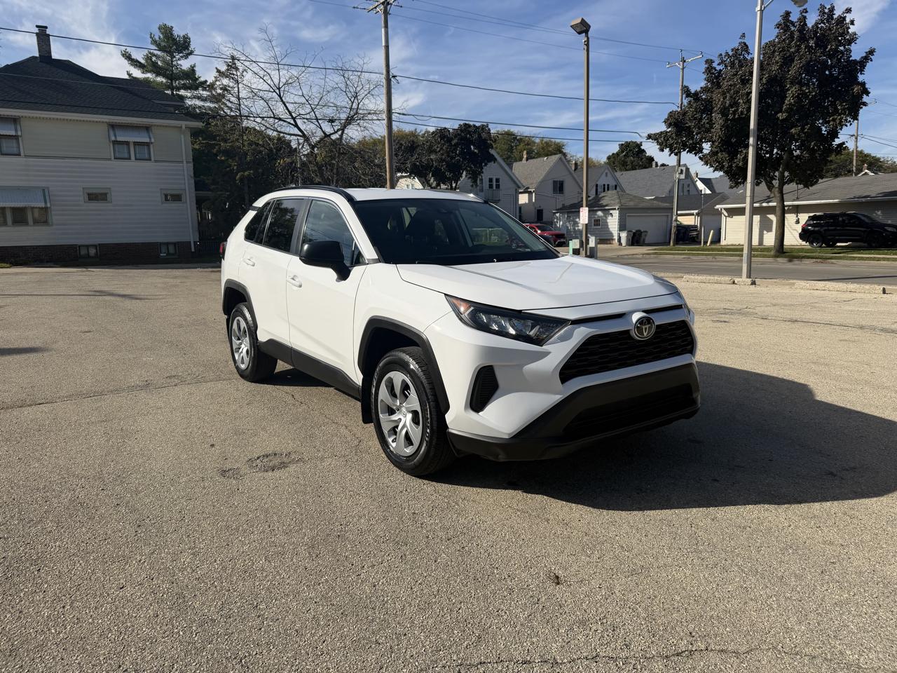 Toyota RAV4 LE AWD 2021