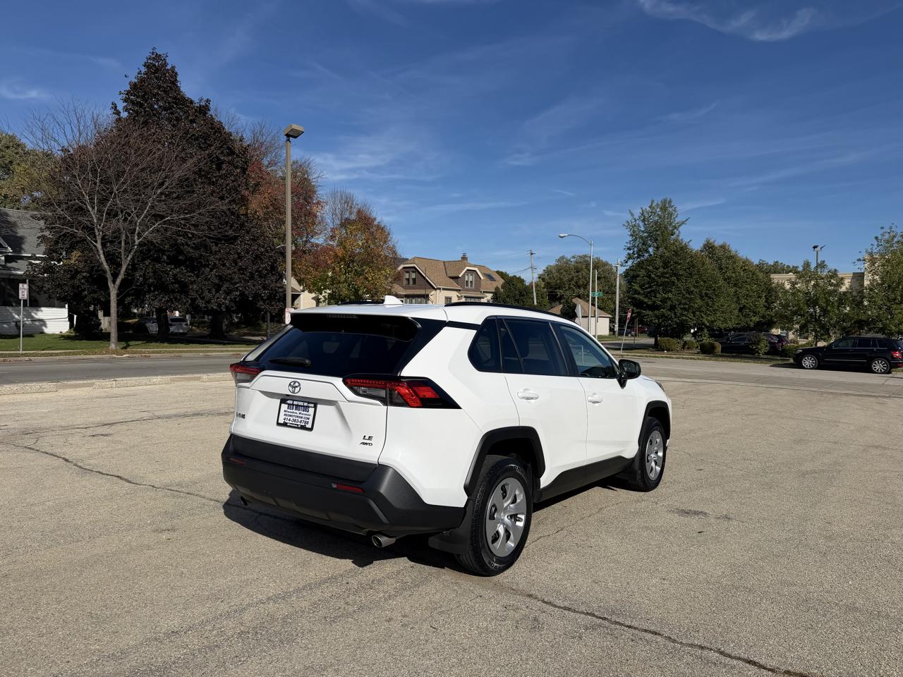 Toyota RAV4 LE AWD 2021