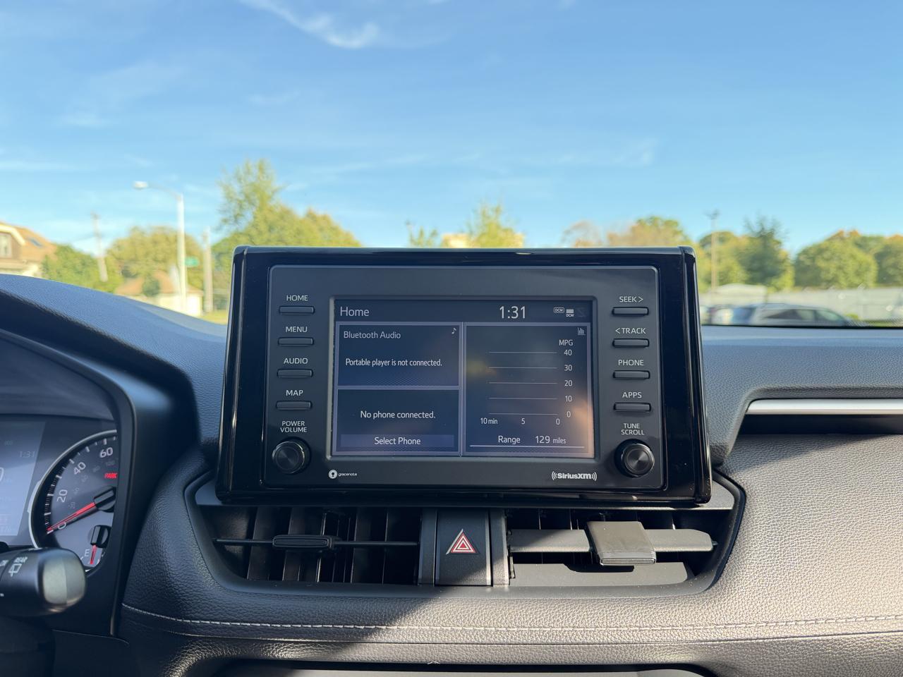 Toyota RAV4 LE AWD 2021