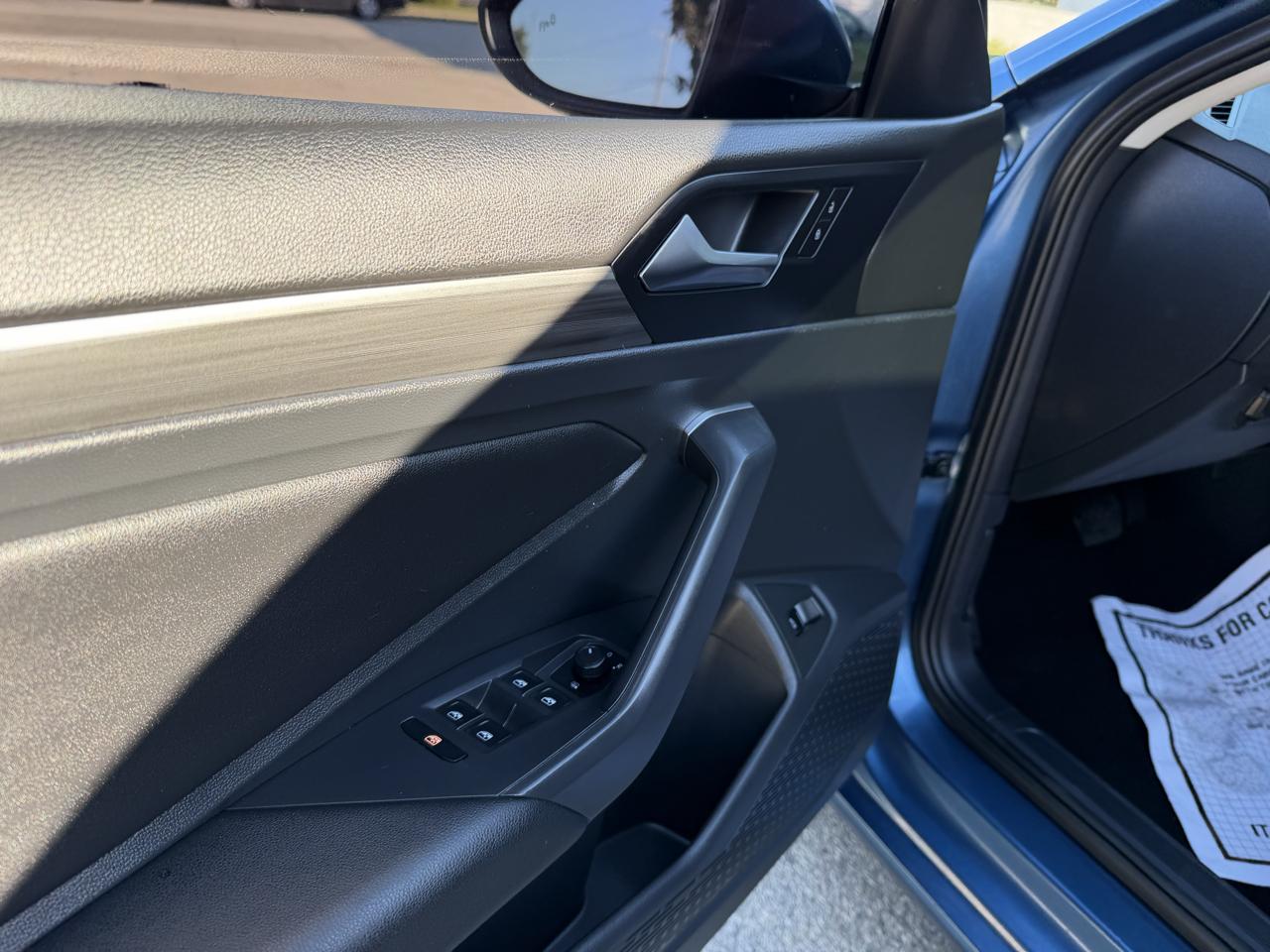 Volkswagen Jetta 1.4T SEL 8A 2019