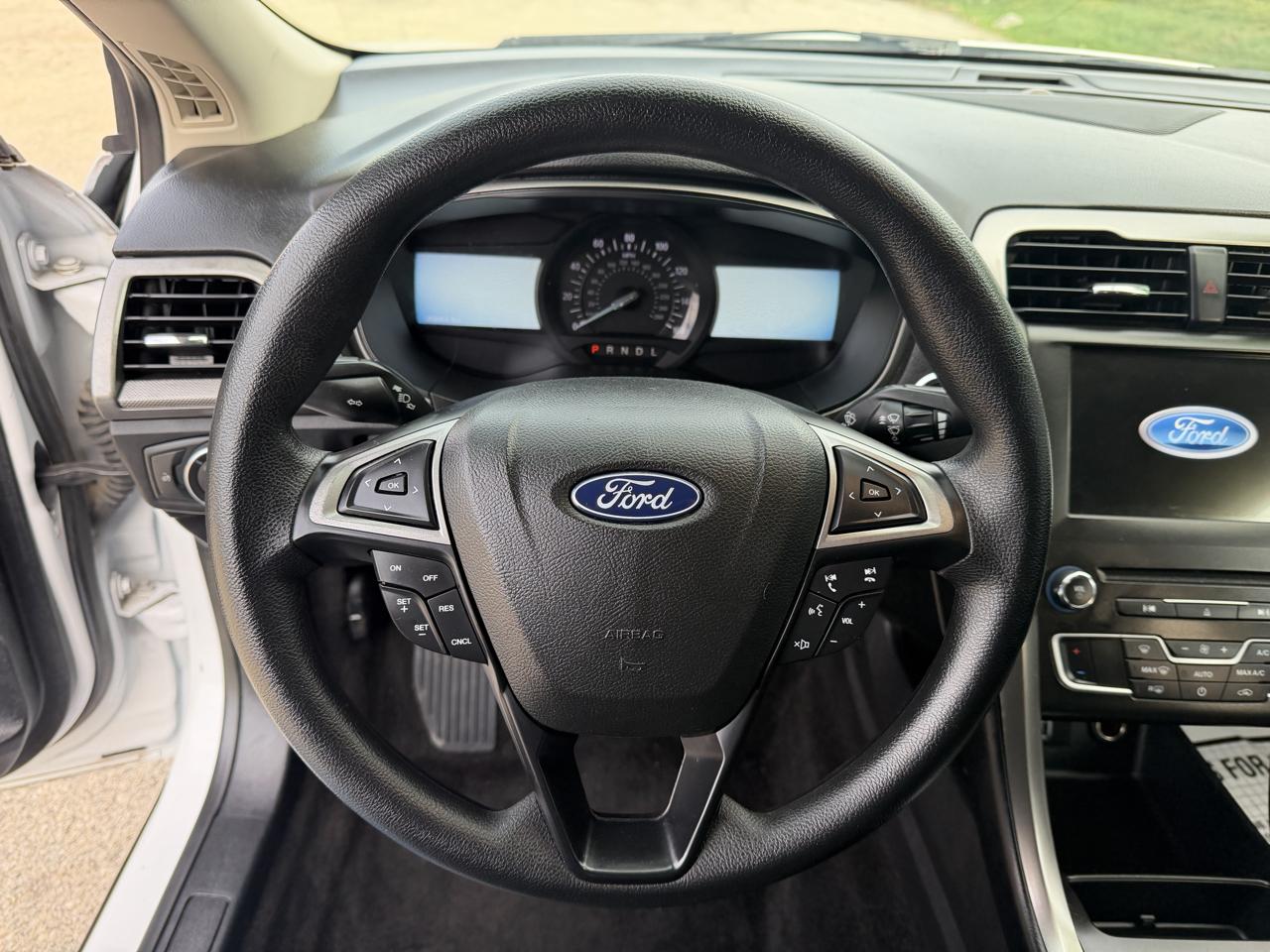 Ford Fusion SE 2018