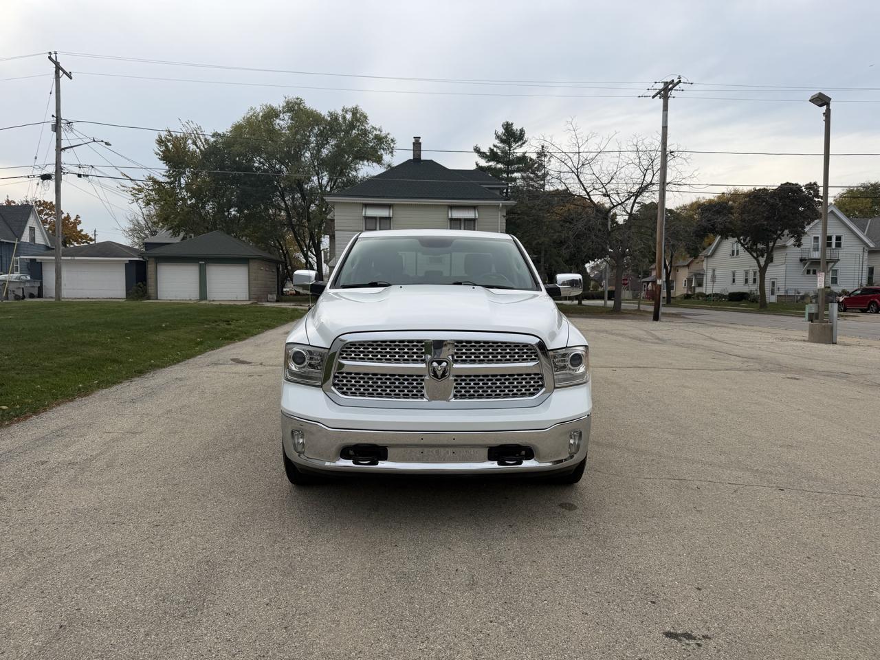 RAM 1500 Laramie Crew Cab SWB 4WD 2017