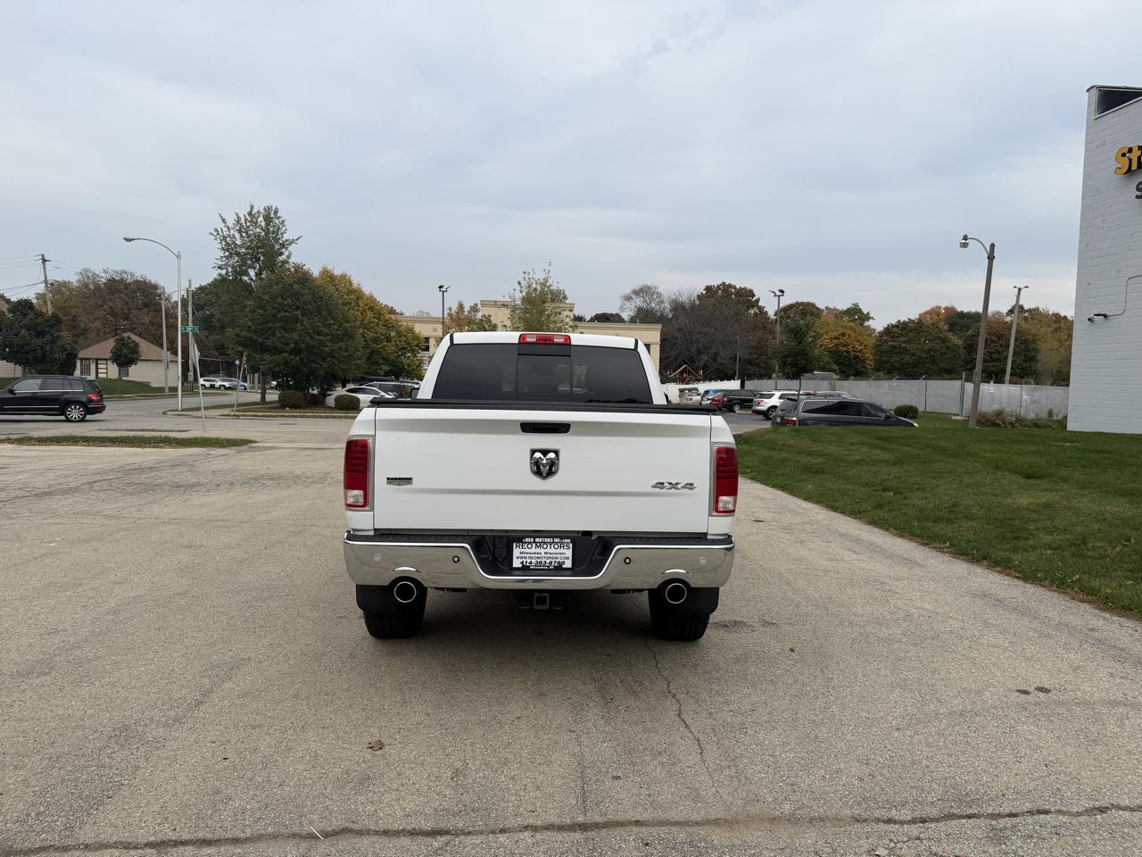 RAM 1500 Laramie Crew Cab SWB 4WD 2017