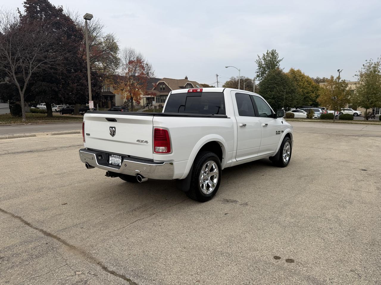 RAM 1500 Laramie Crew Cab SWB 4WD 2017
