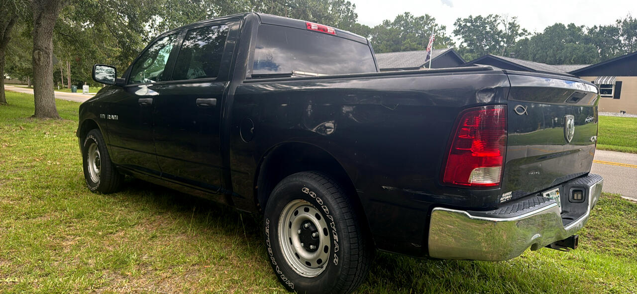 RAM 1500 4WD Crew Cab 140.5" ST 2010 RAM 1500 4WD Crew Cab 140.5" ST 2010