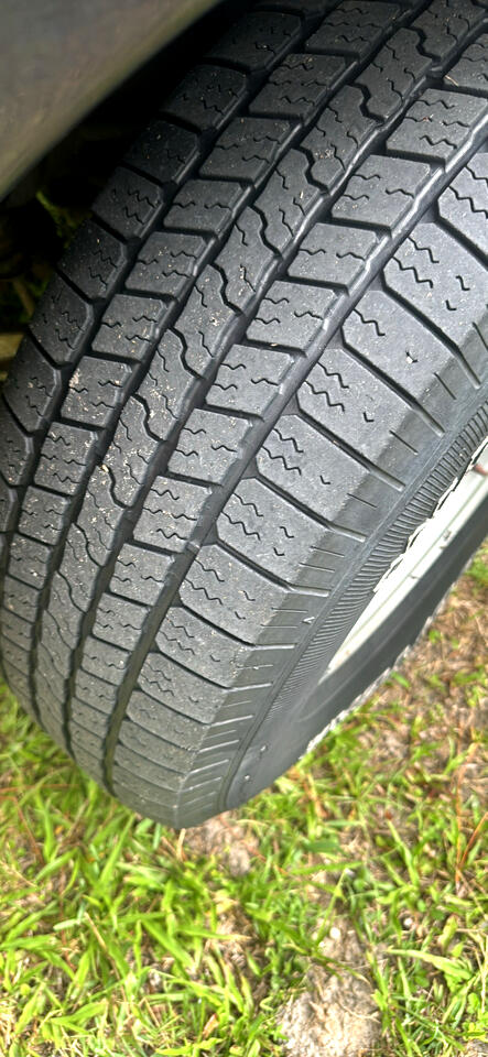 RAM 1500 4WD Crew Cab 140.5" ST 2010 RAM 1500 4WD Crew Cab 140.5" ST 2010